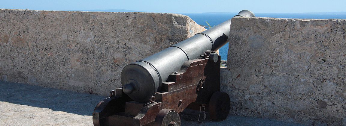 couverture_resume-histoire-ibiza